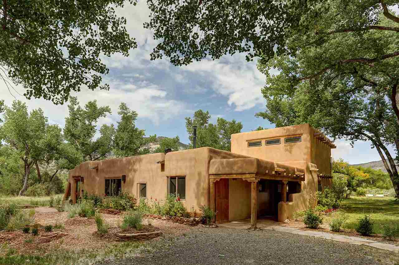 Abiquiu Homes - Abiquiu Land Northern New Mexico Real Estate - Ann ...